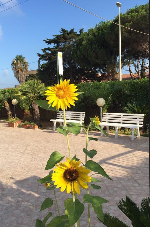 B&B Fiori Gialli Caucana 산타크로체카메리나 외부 사진